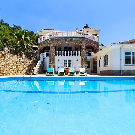Villa Tekce Yesiluezuemlue No 17