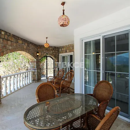 Tekce Yesiluezuemlue No 17 Villa *