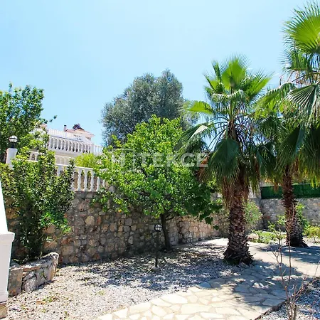 Tekce Yesiluezuemlue No 17 Villa
