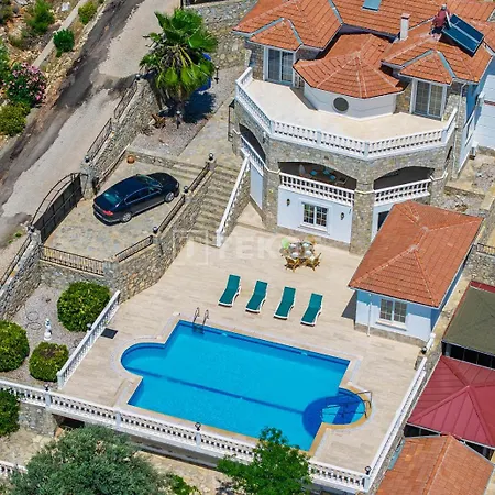 Tekce Yesiluezuemlue No 17 Villa