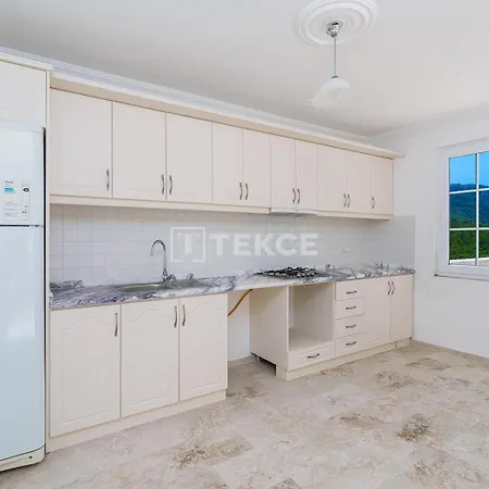 וילה Tekce Yesiluezuemlue No 17 *