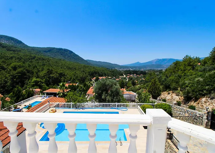 Tekce Yesiluezuemlue Villa No 17 *