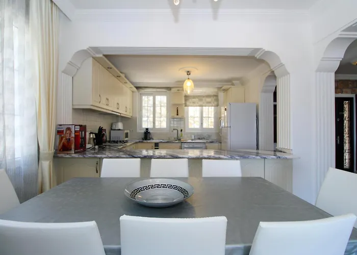 Vakantiehuis Tekce Yesiluezuemlue Villa No 17 *