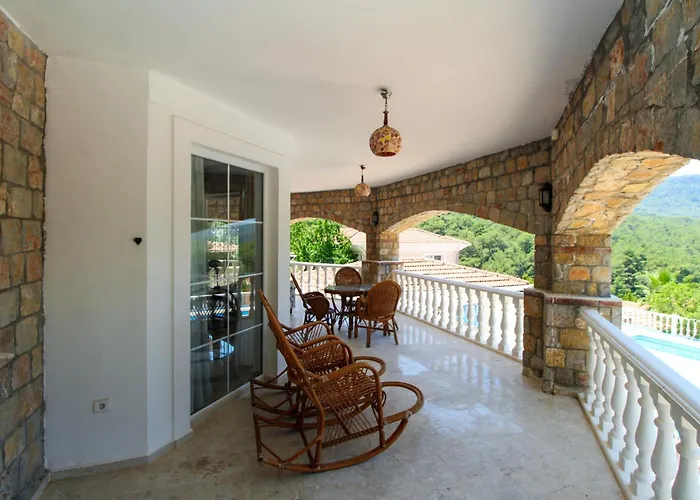 Tekce Yesiluezuemlue Villa No 17 *