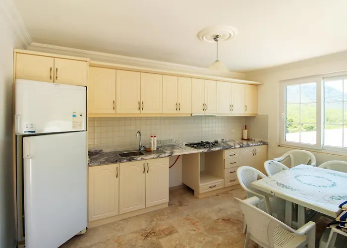 Tekce Yesiluezuemlue Villa No 17 *